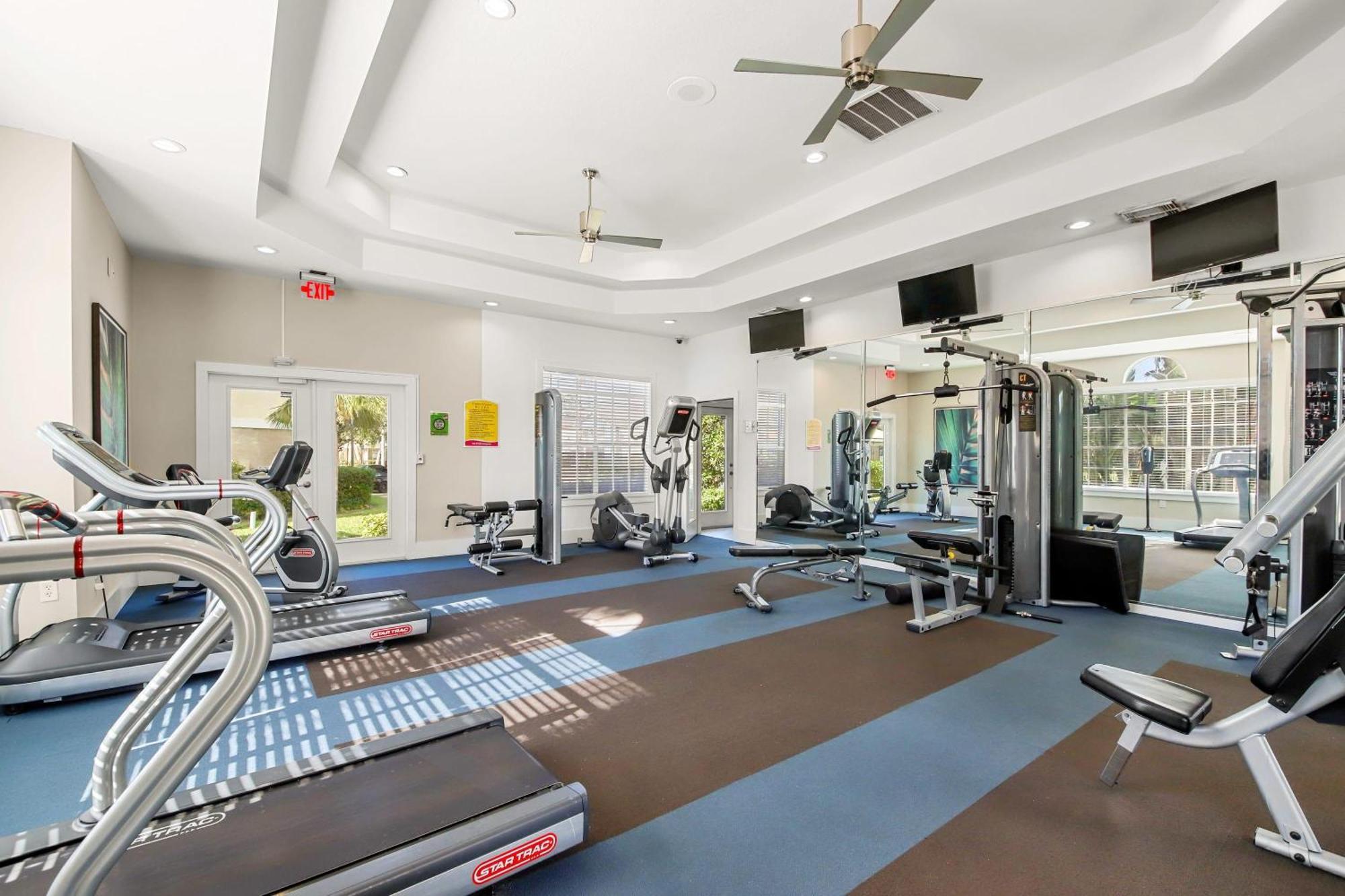 Viagem Beautiful 2BR Balcony Pool Gym Apartment Bradenton Exterior foto