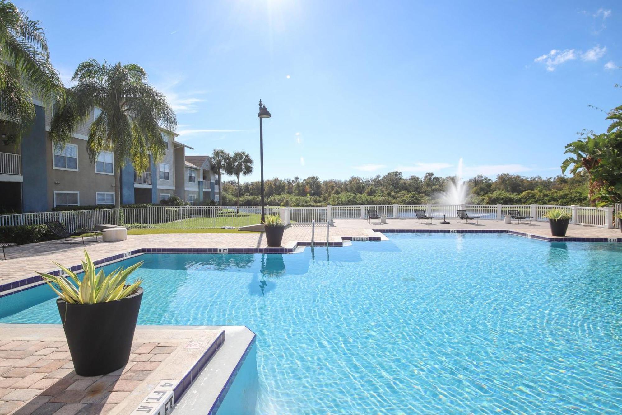 Viagem Beautiful 2BR Balcony Pool Gym Apartment Bradenton Exterior foto